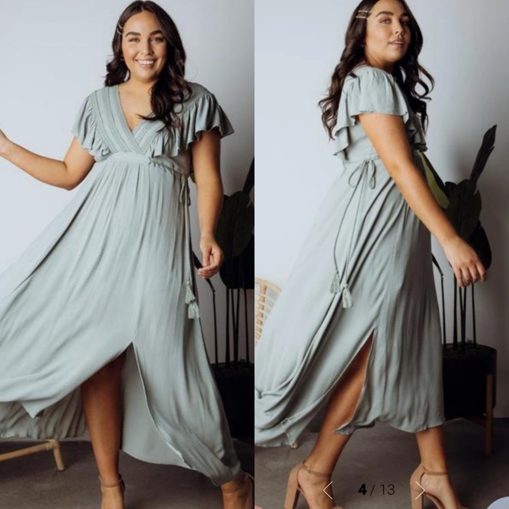 NWT jennifer deep v maxi Baltic born dress